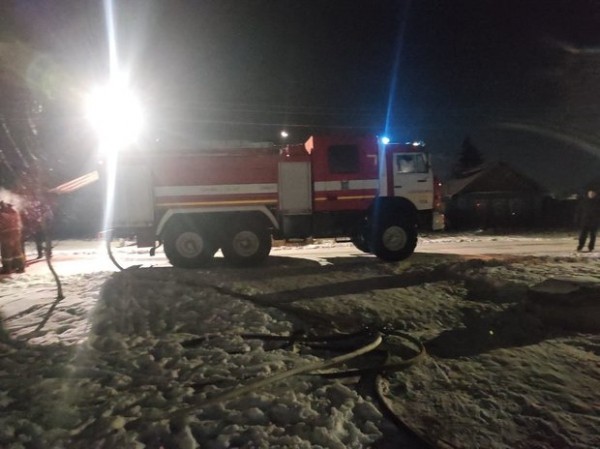 В Татарстане при пожаре в частном доме погибли три человека (ФОТО)