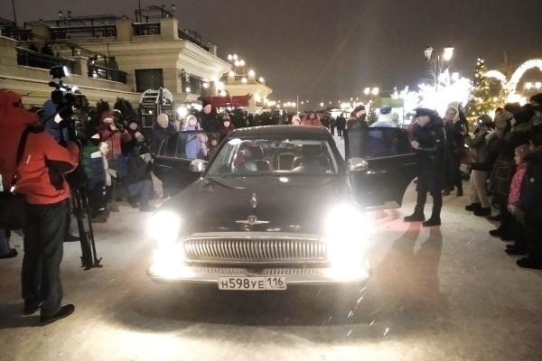 &laquo;Шаурма слезам не верит&raquo;: казанцы на новогодней Кремлевской набережной ностальгируют по СССР