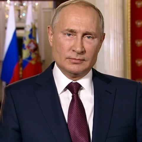 Путин призвал не допустить ситуации, когда люди не могут купить продукты