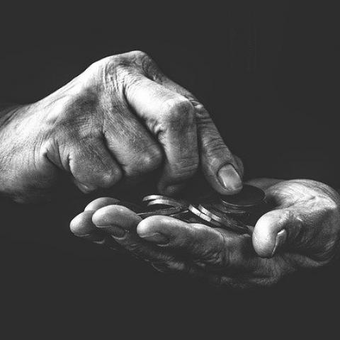 Пенсии россиянам начнут назначать по новым правилам