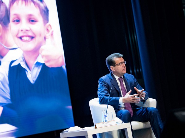 И.Метшин: &laquo;Неужели мы вместе с родителями не решим, как от плиты до стола донести обед горячим&raquo;