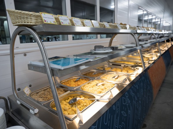 И.Метшин: &laquo;Неужели мы вместе с родителями не решим, как от плиты до стола донести обед горячим&raquo;