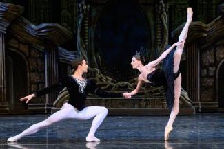 Супероднофамилец, Лебедь-царица и настоящие поцелуи: в Казани завершается Нуриевский праздник балета