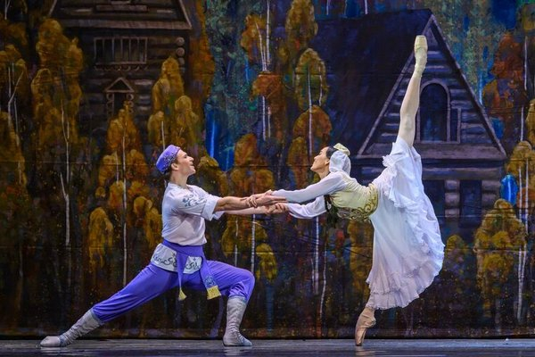 Супероднофамилец, Лебедь-царица и настоящие поцелуи: в Казани завершается Нуриевский праздник балета