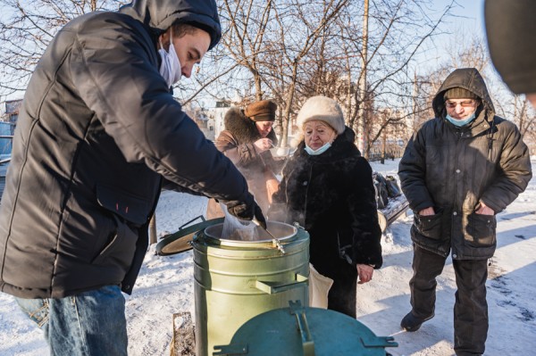 Благотворительный фонд &ldquo;Закят" ДУМ РТ возобновил обеспечение горячим питанием бездомных и нуждающихся (ФОТО)