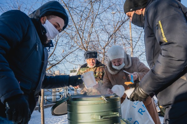 Благотворительный фонд &ldquo;Закят" ДУМ РТ возобновил обеспечение горячим питанием бездомных и нуждающихся (ФОТО)