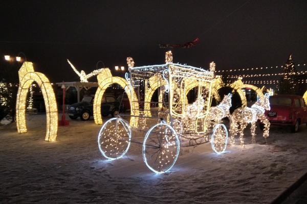 &laquo;Шаурма слезам не верит&raquo;: казанцы на новогодней Кремлевской набережной ностальгируют по СССР