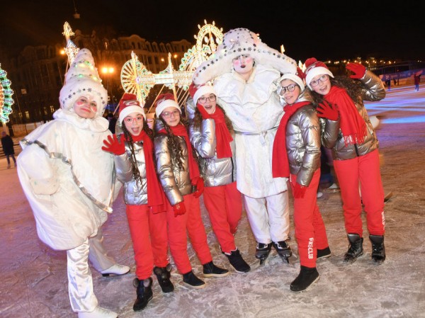 Более 130 праздничных мероприятий на открытом воздухе проведут в Казани в новогодние каникулы