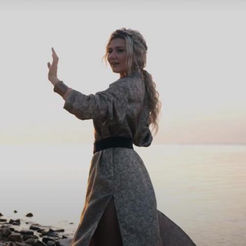 Марина Карпова представила новый КЛИП на день рождения