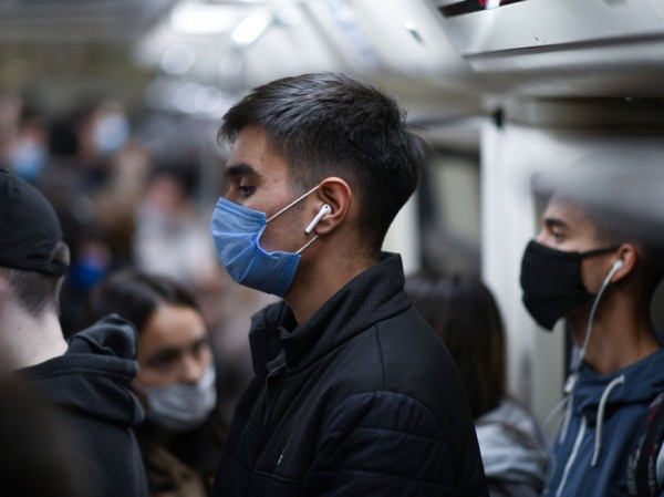 За первую неделю декабря в общественном транспорте Казани выявили более 4,5 тыс. пассажиров без масок