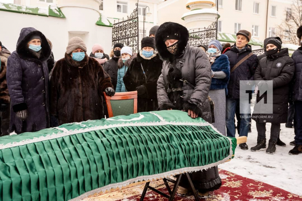 В Казани проводили в последний путь Камиля Файзрахманова (ФОТО, ВИДЕО)