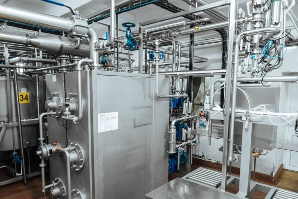 ФОТОэкскурсия по &laquo;закулисью&raquo; маслозавода