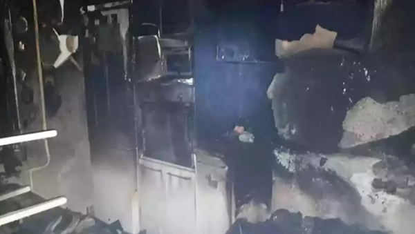 В новогоднюю ночь в Нижнекамске из-за пожара в квартире пришлось эвакуировать людей (ФОТО)