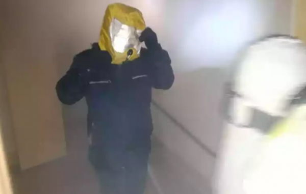 В новогоднюю ночь в Нижнекамске из-за пожара в квартире пришлось эвакуировать людей (ФОТО)