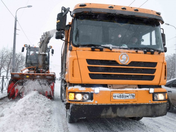 Более 23 тыс. тонн снега за минувшие сутки вывезли с улиц Казани 