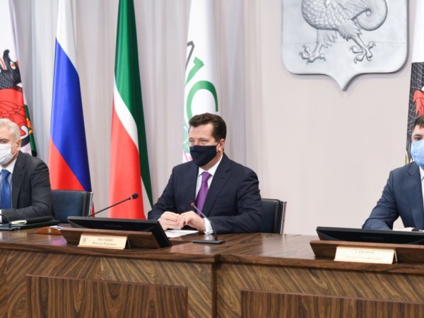 И.Метшин: &laquo;Перед нами стоит цель &ndash; насытить доступными спортивными объектами каждый отдаленный район города&raquo;