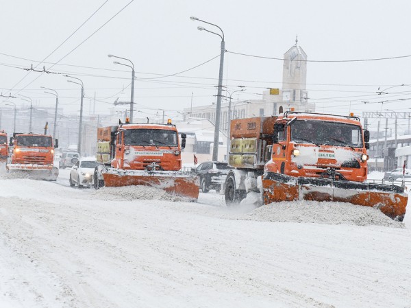 Уборка снега в Казани: количество спецтехники предстоящей ночью будет увеличено в 2 раза