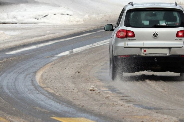 ГИБДД просит водителей быть осторожнее: на Татарстан надвигается метель