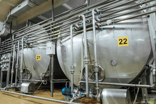 ФОТОэкскурсия по &laquo;закулисью&raquo; маслозавода