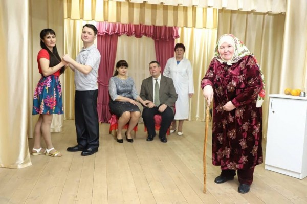 Возрождая традиции татарского народного театра