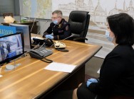 Владимир Колокольцев наградил сотрудницу медико-санитарной части МВД по Республике Татарстан Лилию Шайхуллину Владимир Колокольцев наградил сотрудницу медико-санитарной части МВД по Республике Татарстан Лилию Шайхуллину