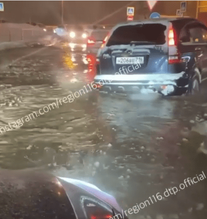 Соцсети: В Казани затопило Мамадышский тракт (ФОТО, ВИДЕО)