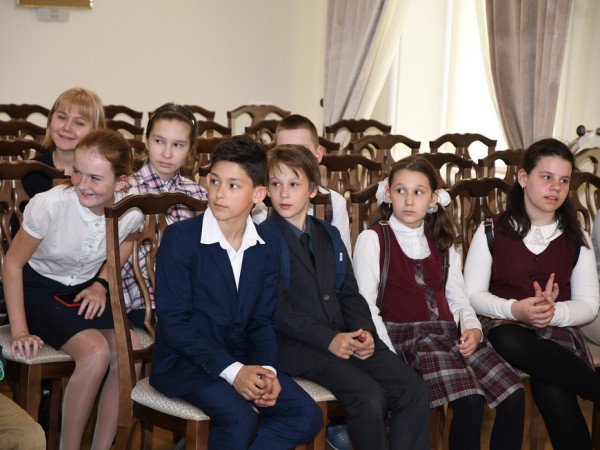 Казанские школьники и педагоги встретятся с писателем из Санкт-Петербурга Асей Петровой