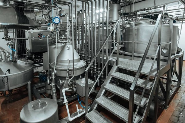 ФОТОэкскурсия по &laquo;закулисью&raquo; маслозавода