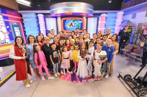 Рустам Минниханов посетил детский телеканал &laquo;ШАЯН ТВ&raquo; (ФОТО) 