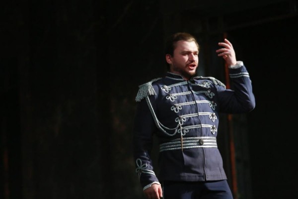 О, боже, какой мужчина!.. Питерский баритон покорил зрительниц казанского Шаляпинского фестиваля О, боже, какой мужчина!.. Питерский баритон покорил зрительниц казанского Шаляпинского фестиваля