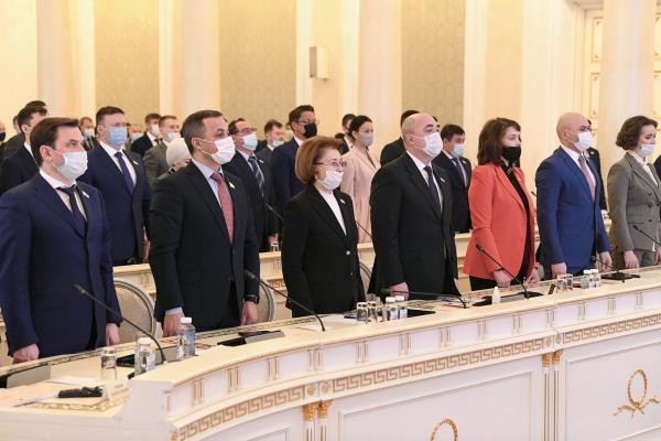 Суммы колоссальные, пробки 10-балльные: у мэра Казани спросили, почему на дорогах - беда