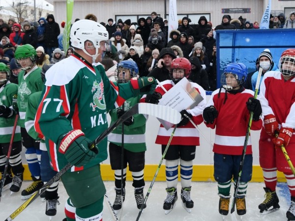 В казанском парке &laquo;Черное озеро&raquo; прошел гала-матч городского этапа турнира &laquo;Золотая шайба&raquo;