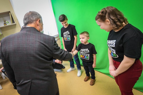 Рустам Минниханов посетил детский телеканал &laquo;ШАЯН ТВ&raquo; (ФОТО) 