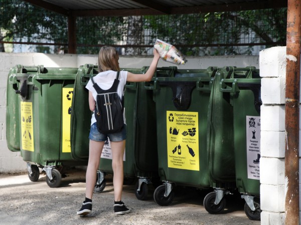 Во дворах Казани за год построено 239 контейнерных площадок для раздельного сбора мусора