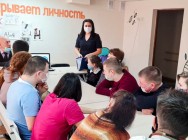 Полицейские Елабуги и члены Общественного совета провели урок по кибербезопасности в подростковом клубе &laquo;Спутник&raquo;