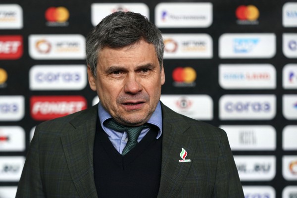 
              Дмитрий Квартальнов: &laquo;Выстояли втроём и получили такую награду &ndash; сразу забили&raquo;            