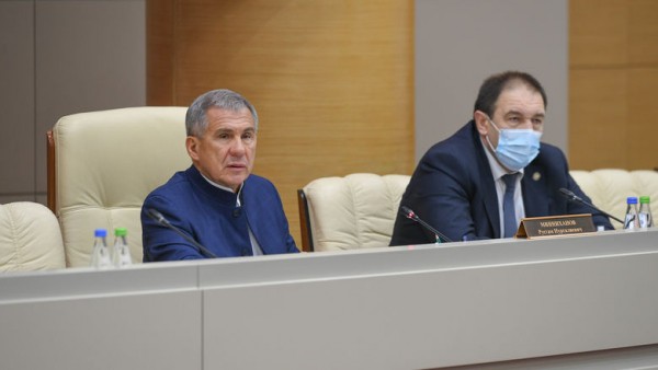 Минниханов: Татарстанские школы и детсады — пример соблюдения антиковидных мер Минниханов: Татарстанские школы и детсады — пример соблюдения антиковидных мер