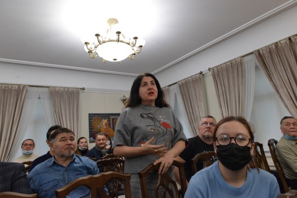 В Литературном музее Габдуллы Тукая состоялось открытие выставки художника Анвара Сайфутдинова &laquo;Сказки Востока&raquo; (ФОТО)