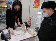 В Елабуге полицейские проводят мероприятия по профилактике мошенничества В Елабуге полицейские проводят мероприятия по профилактике мошенничества