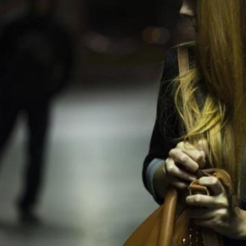 Жительница Казани чудом отбилась от грабителя, убежав от него с разбитым лицом