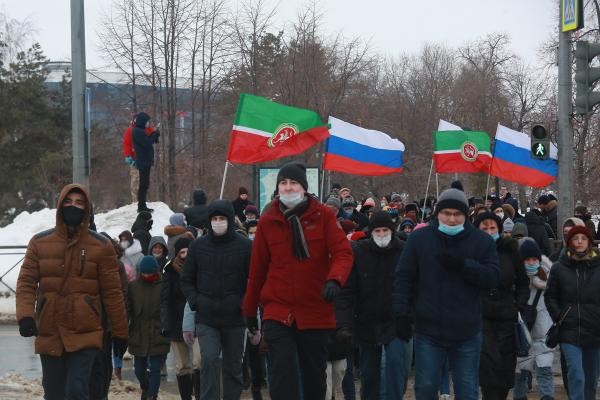 &laquo;Вы меня бить, пинать будете?&raquo;: задержанных на акции в защиту Навального казанцев свозили в ОП на &laquo;краснобусах&raquo;