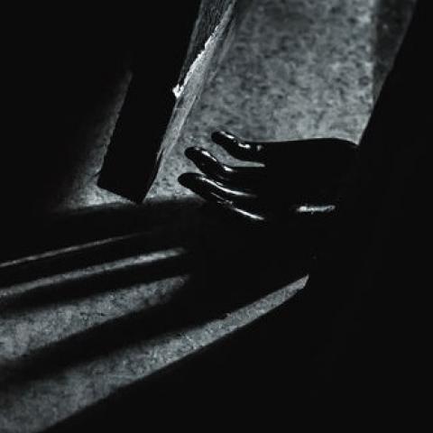 Жительница Приморья обнаружила труп в недавно купленной квартире