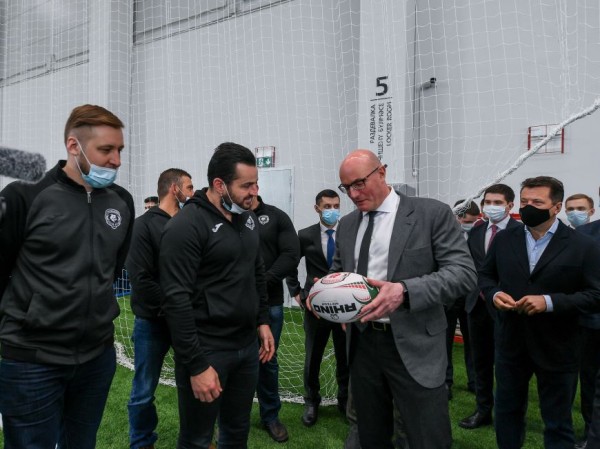 Д.Чернышенко и Р.Минниханов посетили Дворец водных видов спорта и футбольно-регбийный манеж «Искандер» Д.Чернышенко и Р.Минниханов посетили Дворец водных видов спорта и футбольно-регбийный манеж «Искандер»