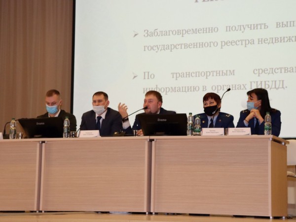 С руководителями образовательных организаций Казани провели совещание по профилактике коррупционных нарушений