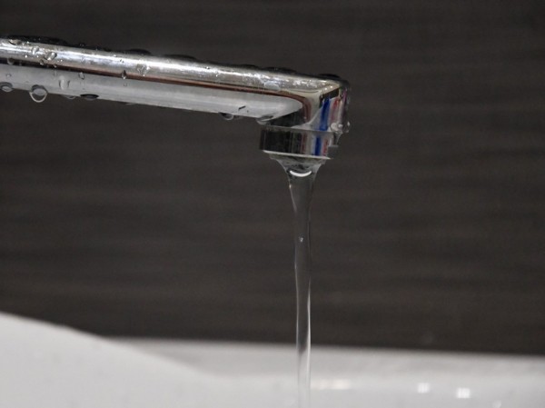 В Казани на улице Дачная устраняют причины аварии на водопроводе В Казани на улице Дачная устраняют причины аварии на водопроводе