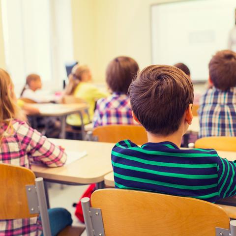 В Башкирии учительница нарисовала двойку на лбу первоклассницы