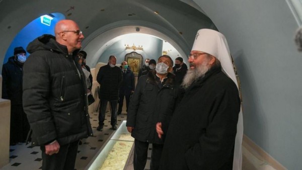 Чернышенко и Минниханов посетили воссоздаваемый собор Казанской иконы Богоматери