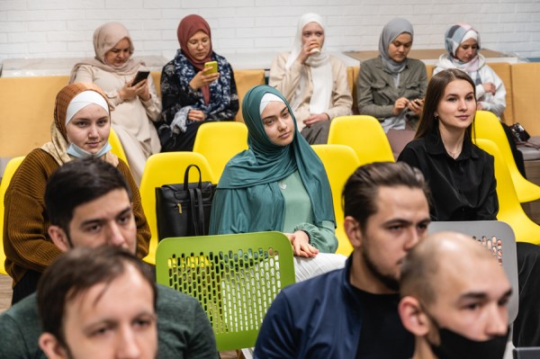 Мусульманской молодежи в Казани на публичном Лектории рассказали об &laquo;Ironman&raquo;