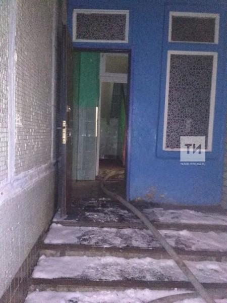 В Челнах из-за оставленного на зарядке ноутбука загорелся детсад