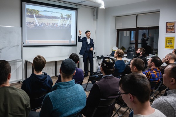 Мусульманской молодежи в Казани на публичном Лектории рассказали об &laquo;Ironman&raquo;